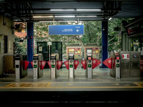 Wie beeinflusst der Tourismus die Umwelt und wie kann man das reduzieren?